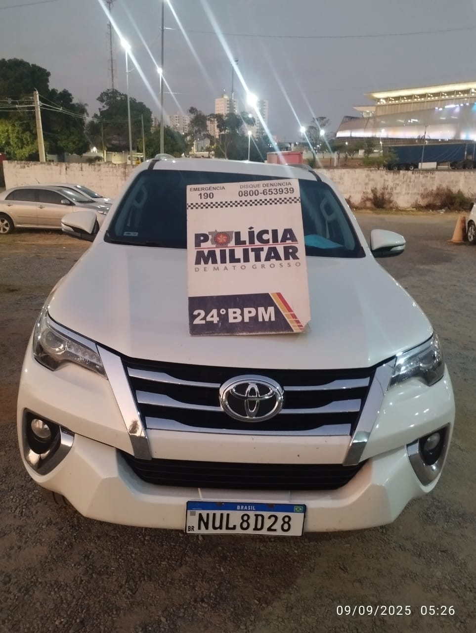 Polícia Militar recupera caminhonete furtada em posto de combustível em Cuiabá