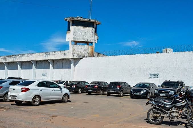 Entrada de ambulâncias do Samu na PCE em Cuiabá deixa familiares em alerta