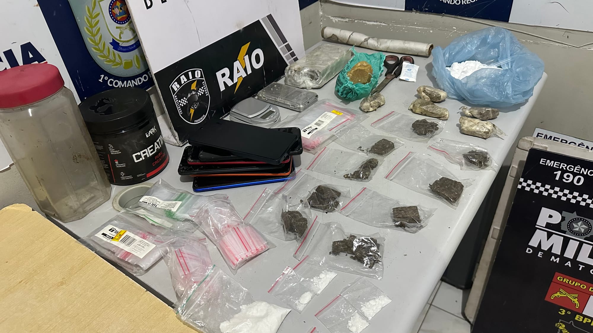 Recém-saído da cadeia, traficante tenta se esconder da PM, invade casa e acaba preso no bairro Canjica