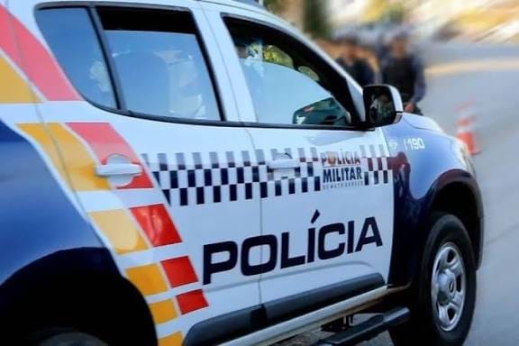 Tentou se esconder em velório, fugiu ao ver a polícia e acabou presa após se ferir ao pular muro em MT