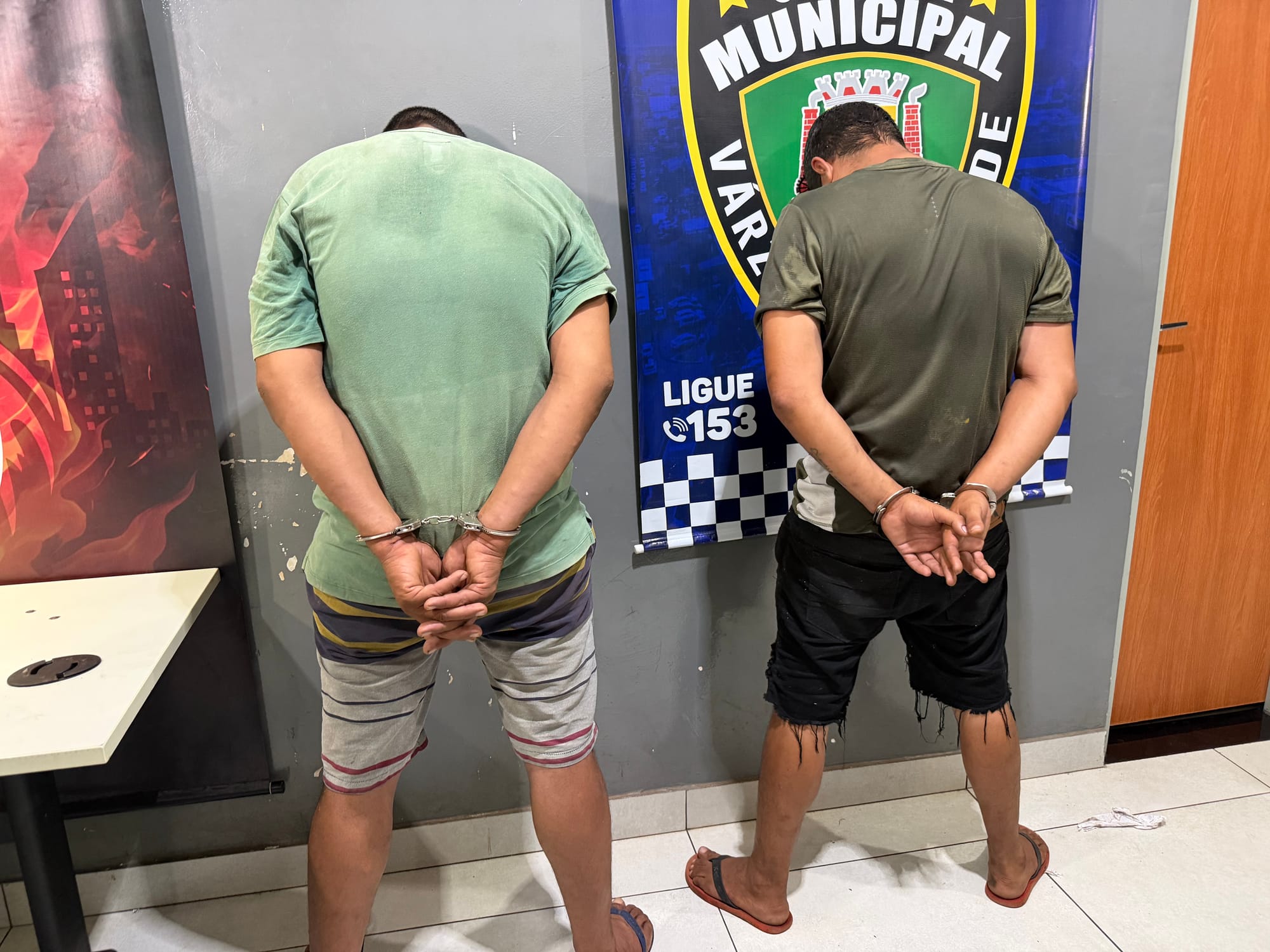 GAP da 25ª CIPM prende dupla por tráfico e cumpre mandado de prisão em Várzea Grande