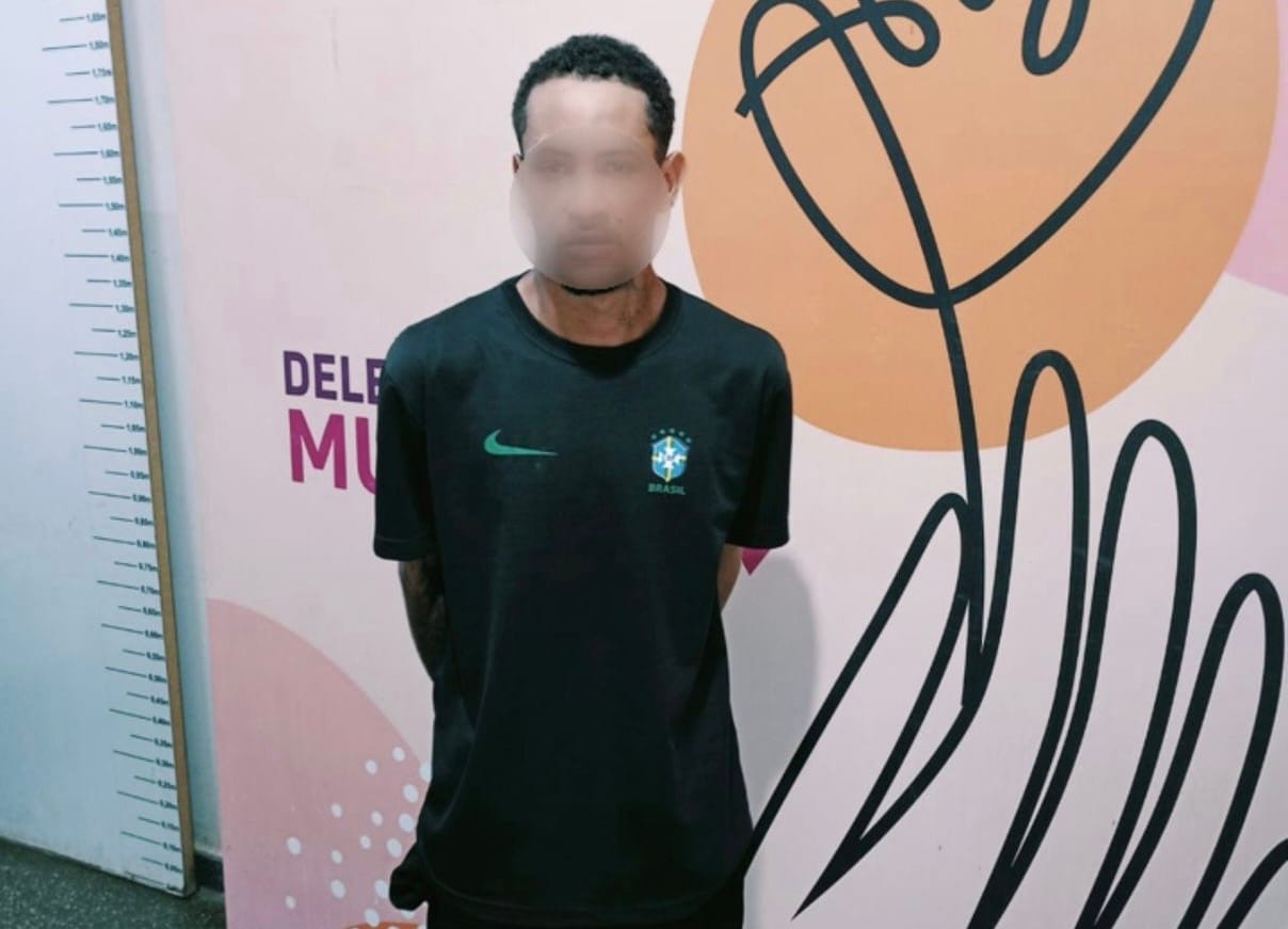 HOMEM BATE E CHUTA BARRIGA DE ESPOSA GRÁVIDA DE 7 MESES E É PRESO EM CUIABÁ