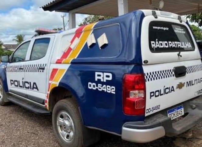 Mulher é levada à delegacia após consumir produto e tentar sair sem pagar em distribuidora de Cuiabá