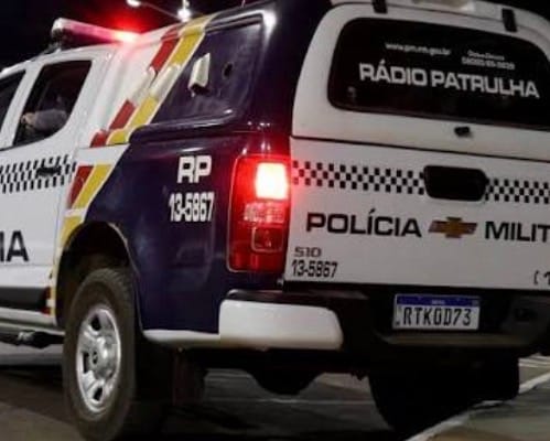 Dupla é detida com porções de cocaína e maconha durante abordagem policial