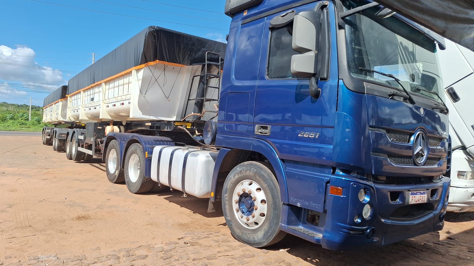 MISTÉRIO EM VÁRZEA GRANDE: CARRETA DEIXADA PARA VENDA SOME E APARECE EM PARTES EM DIFERENTES CIDADES