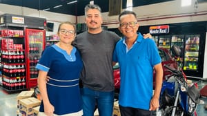 Clientes do Mercado Monte Real participam de promoção que vai sortear um Onix zero km