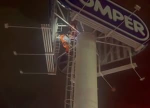 Professor é resgatado após 14 horas em torre de supermercado em Várzea Grande