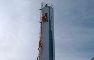 URGENTE: Trabalhador cai dentro de caixa d’água em condomínio de Cuiabá; resgate segue em andamento