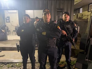 SEIS SUSPEITOS SÃO PRESOS APÓS MANTER FAMÍLIAS REFÉNS E EXIGIR PIX EM EMPRESA NO SANTA CLUZ  2