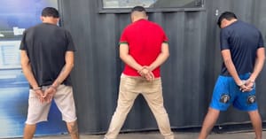 RAIO DESARTICULA PONTO DE TRÁFICO NO NOVA ESPERANÇA 2 E APREENDE GRANDE QUANTIDADE DE DROGAS