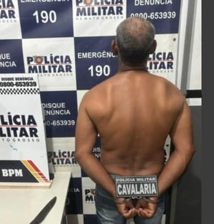 Homem é preso após atacar o próprio irmão com facão durante briga em Cáceres