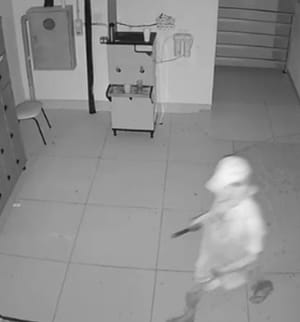 Furto em loja termina com suspeito preso horas depois em Cuiabá