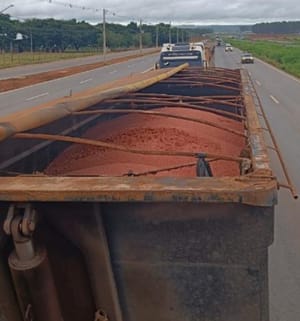 CARGA MILIONÁRIA RECUPERADA EM NOVA MUTUM