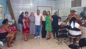 Ação social em Várzea Grande leva beleza, saúde e informação para mulheres da Vila Arthur