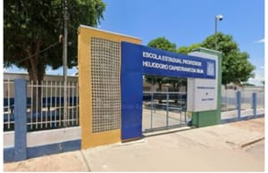 ALUNOS SÃO FLAGRADOS COM FACAS DENTRO DE ESCOLA EM CUIABÁ