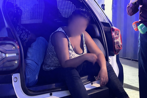 TRAGÉDIA EM CUIABÁ: ENTEADA MATA PADRASTO A FACADAS APÓS DISCUSSÃO E FOGE COM NAMORADO