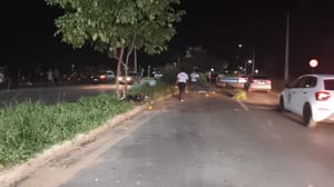 Motociclista morre em grave acidente na entrada do Pedra 90 na noite desta terça-feira