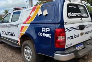 Homem agride esposa e parente durante confraternização e acaba na delegacia